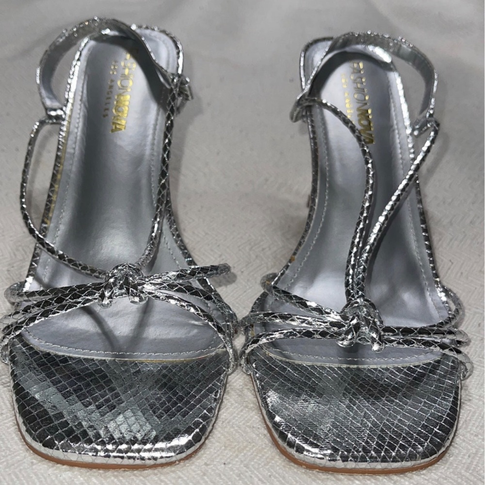 Fashion Nova Heels size 7.5
